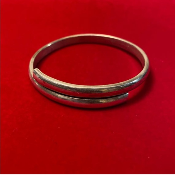 Sterling silver bracket - Picture 3 of 3